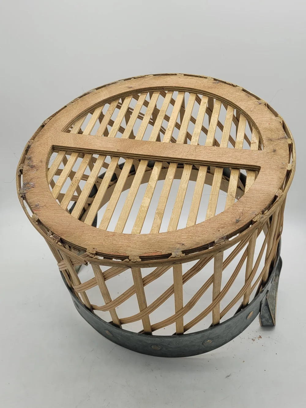 Round Woven Bamboo Basket Galvanized Metal Handles +Trim Farmhouse Style Damaged
